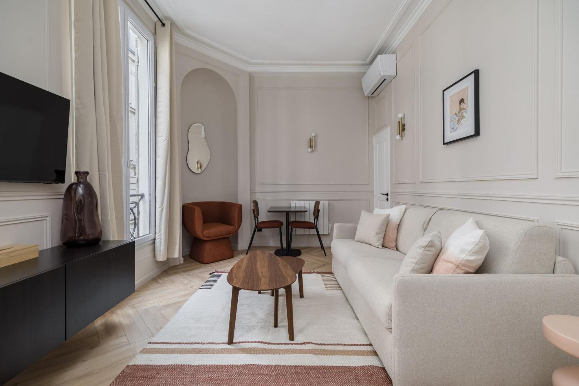 Poetic Stay - Opera Paris Luaran gambar